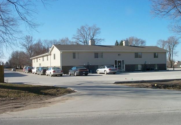 4404 Lincoln Swing Apartment Building Exterior